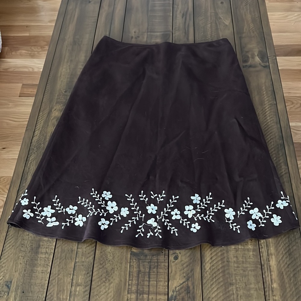 Lafayette 148 New York 100% Linen Skirt with Shell decor size 12 Petite